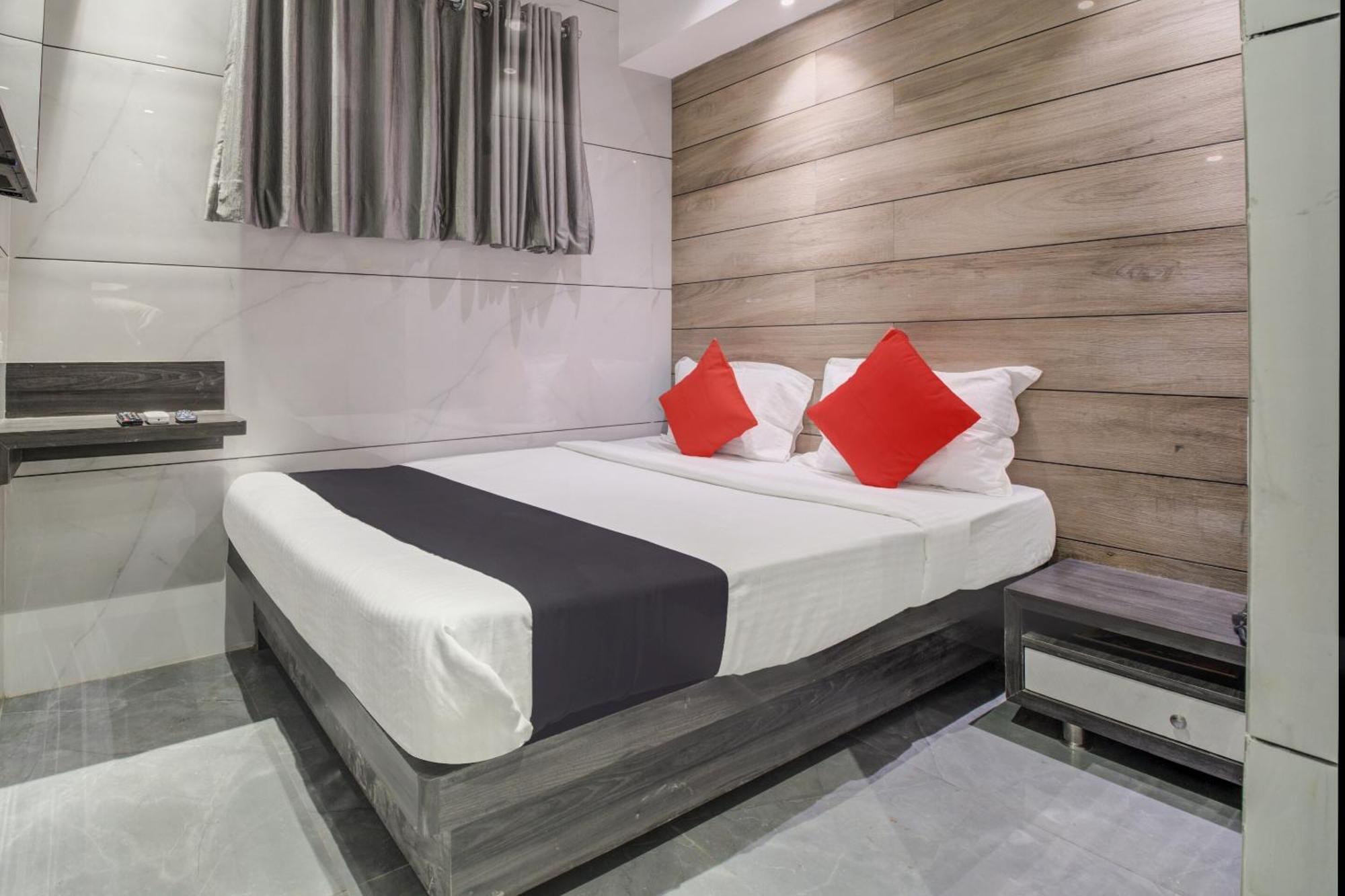 Hotel Spring Residency Βομβάη Εξωτερικό φωτογραφία